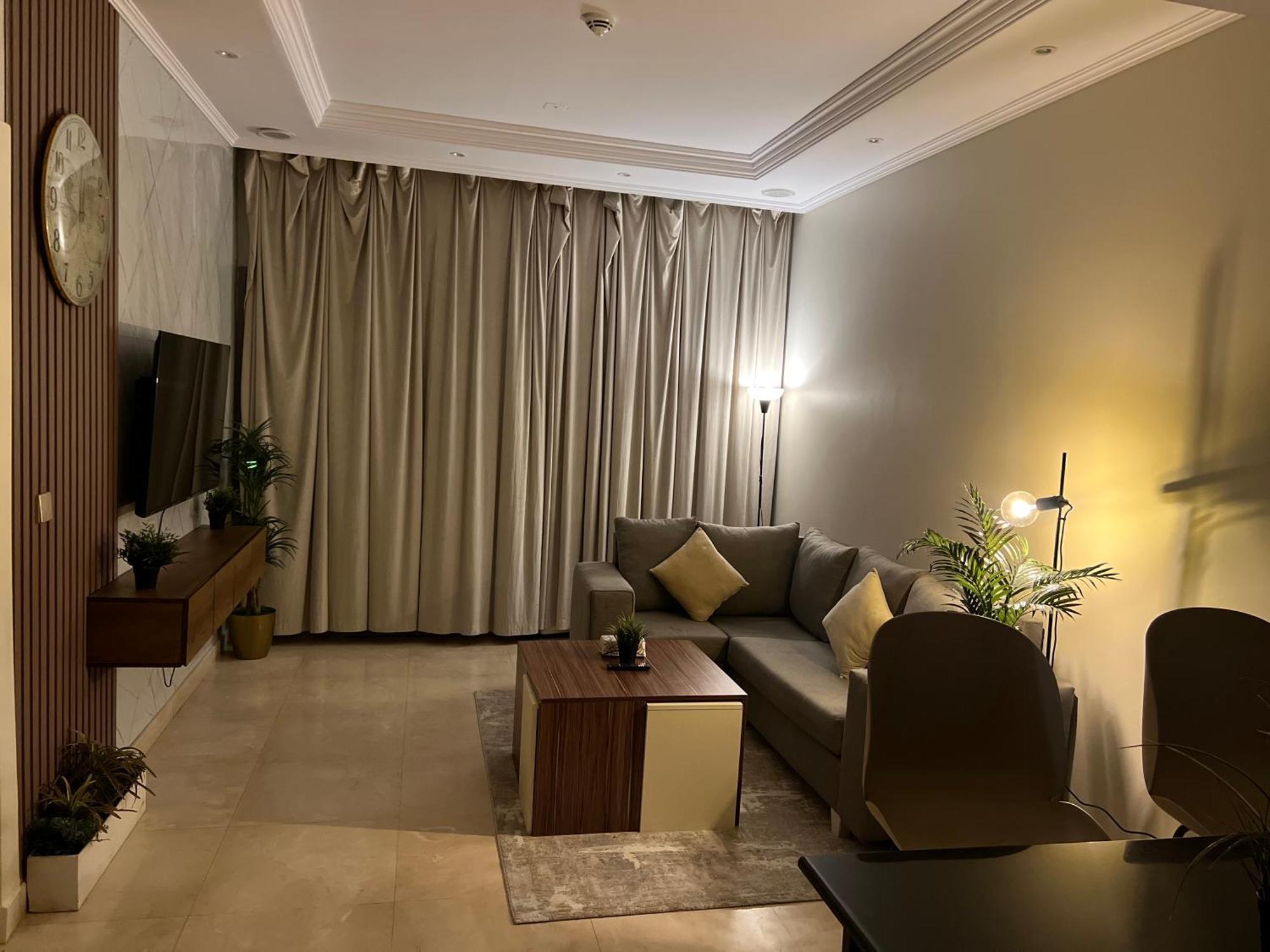 برج داماك الجوهرة Apartment *